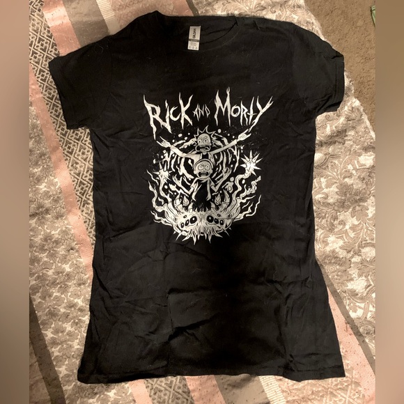 Hot Topic Rick & Morty Women’s Tee - Picture 1 of 2